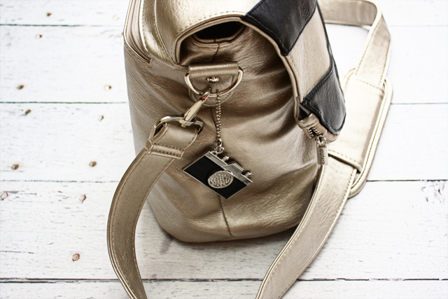 sideview of the bag