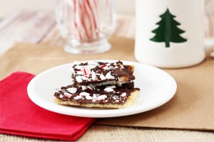 Mouthwatering Peppermint Cookie Bark via livelaughrowe.com